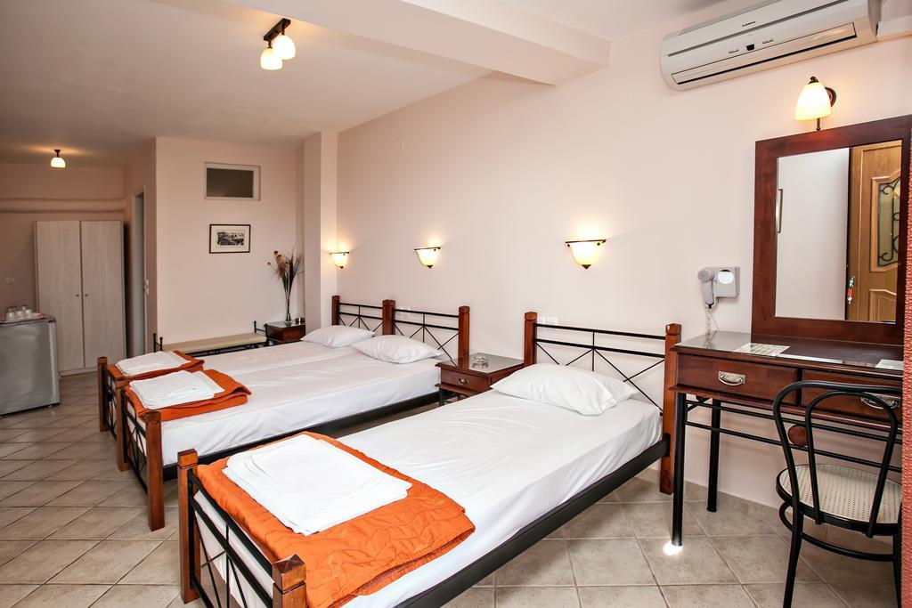 Hotel Arxontiko Tínos Esterno foto