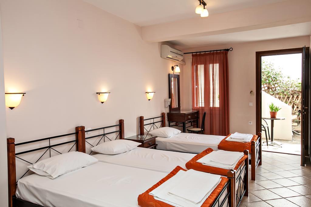 Hotel Arxontiko Tínos Esterno foto