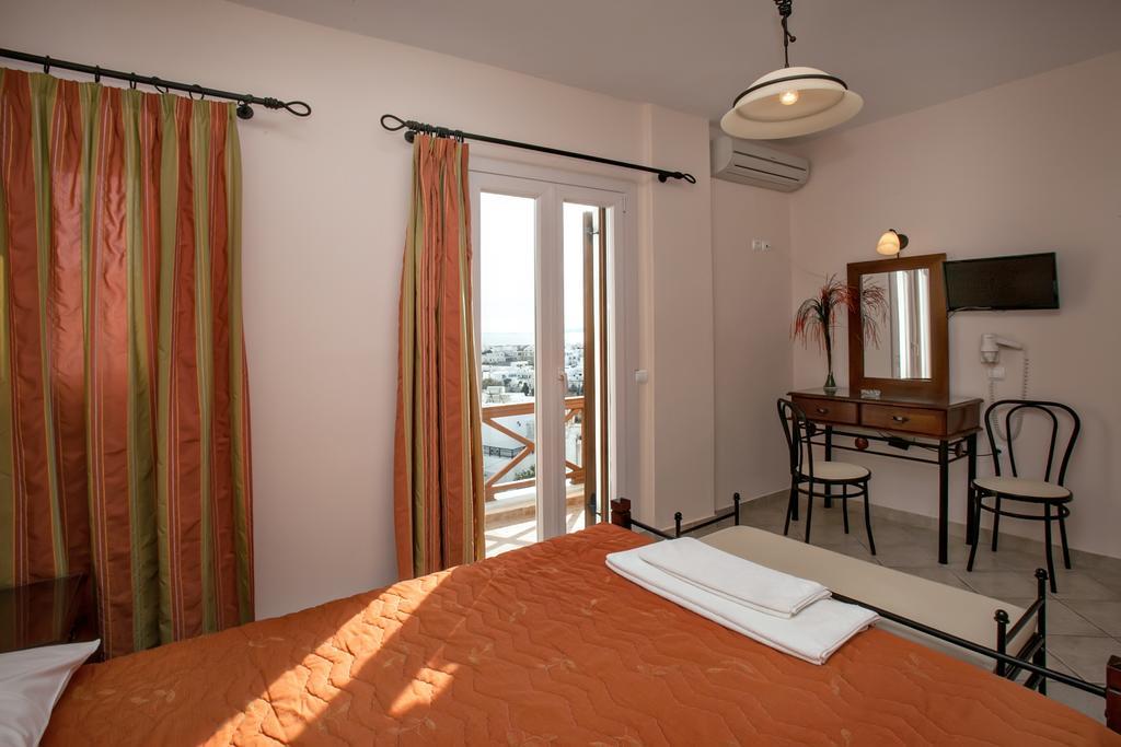 Hotel Arxontiko Tínos Esterno foto